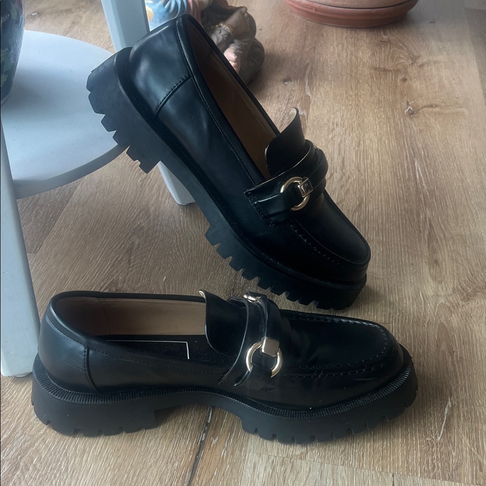 Zara Black Chunky Loafers with Gold Accent - Picture 4 of 6